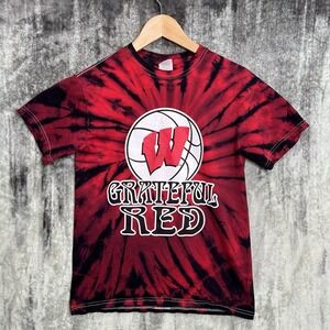 University of Wisconsin Badgers Basketball Grateful Red Tie Dye T-Shirt Size S